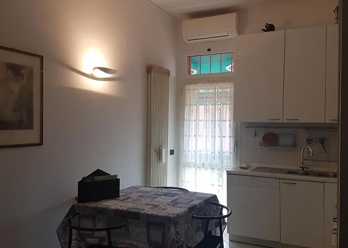 Rachel\'S House